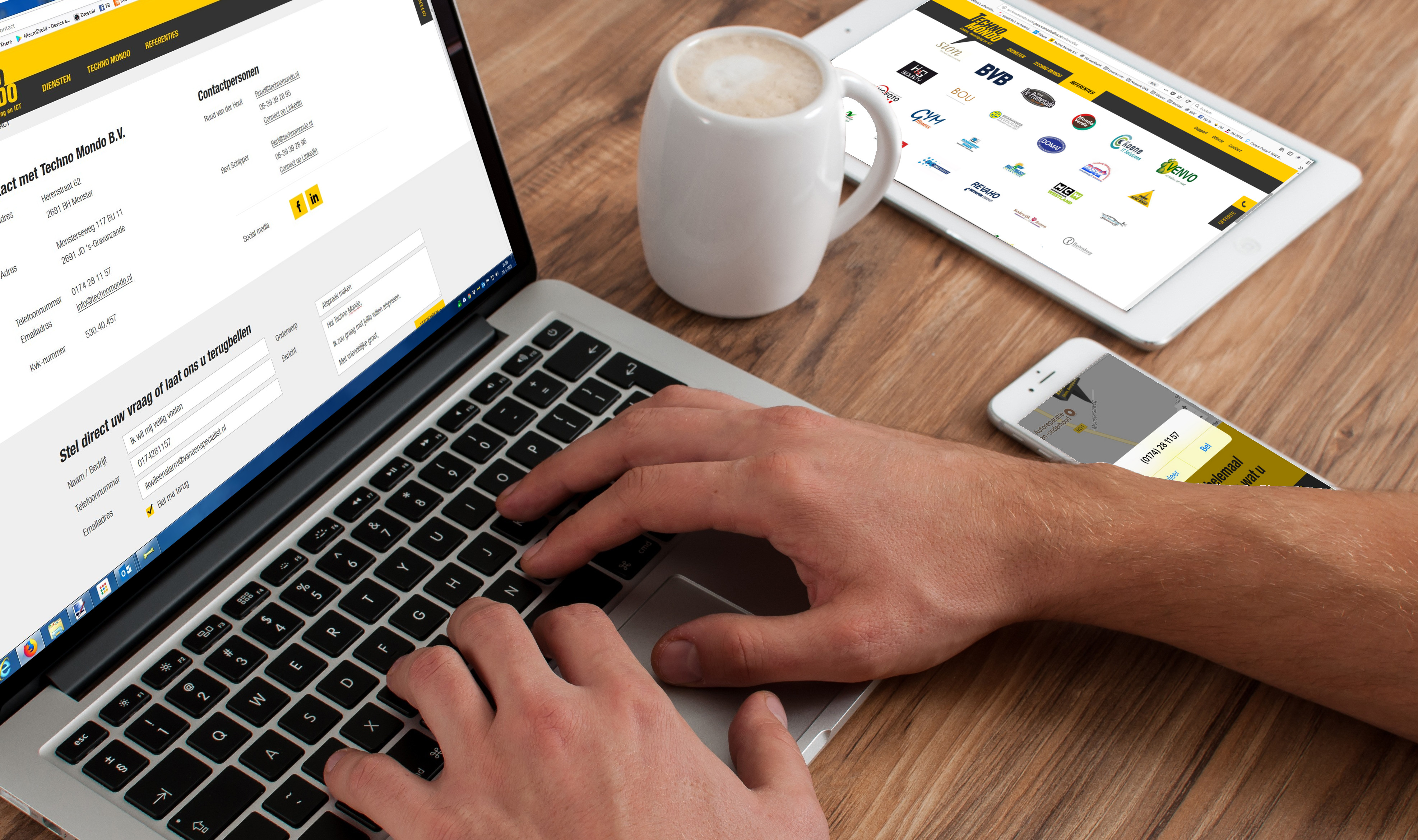 laptop-iphone-computer-referentie op tablet